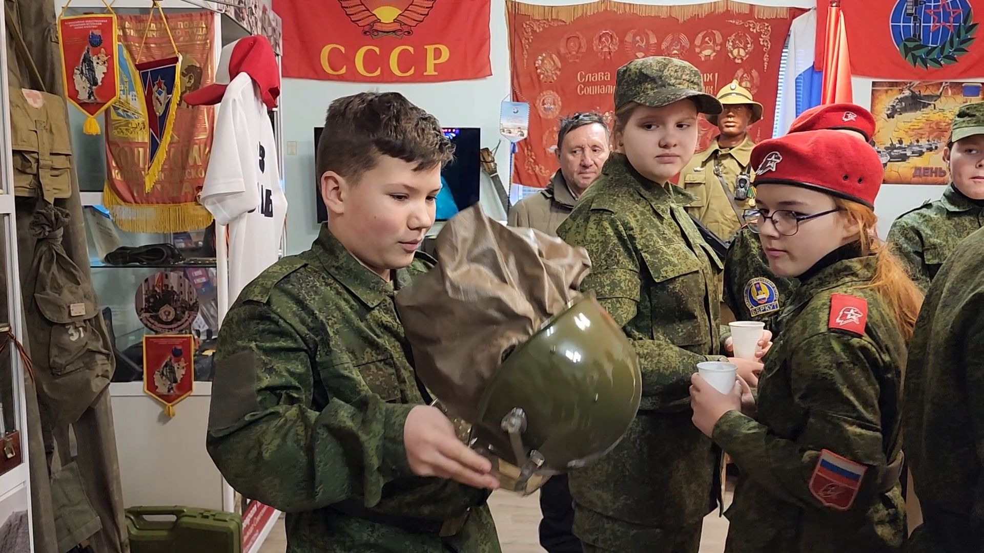 вертикалки, Ветеран Афганистана, Дети, Юнармейцы, Патриотическое воспитание молодежи, Музей Афганской войны,