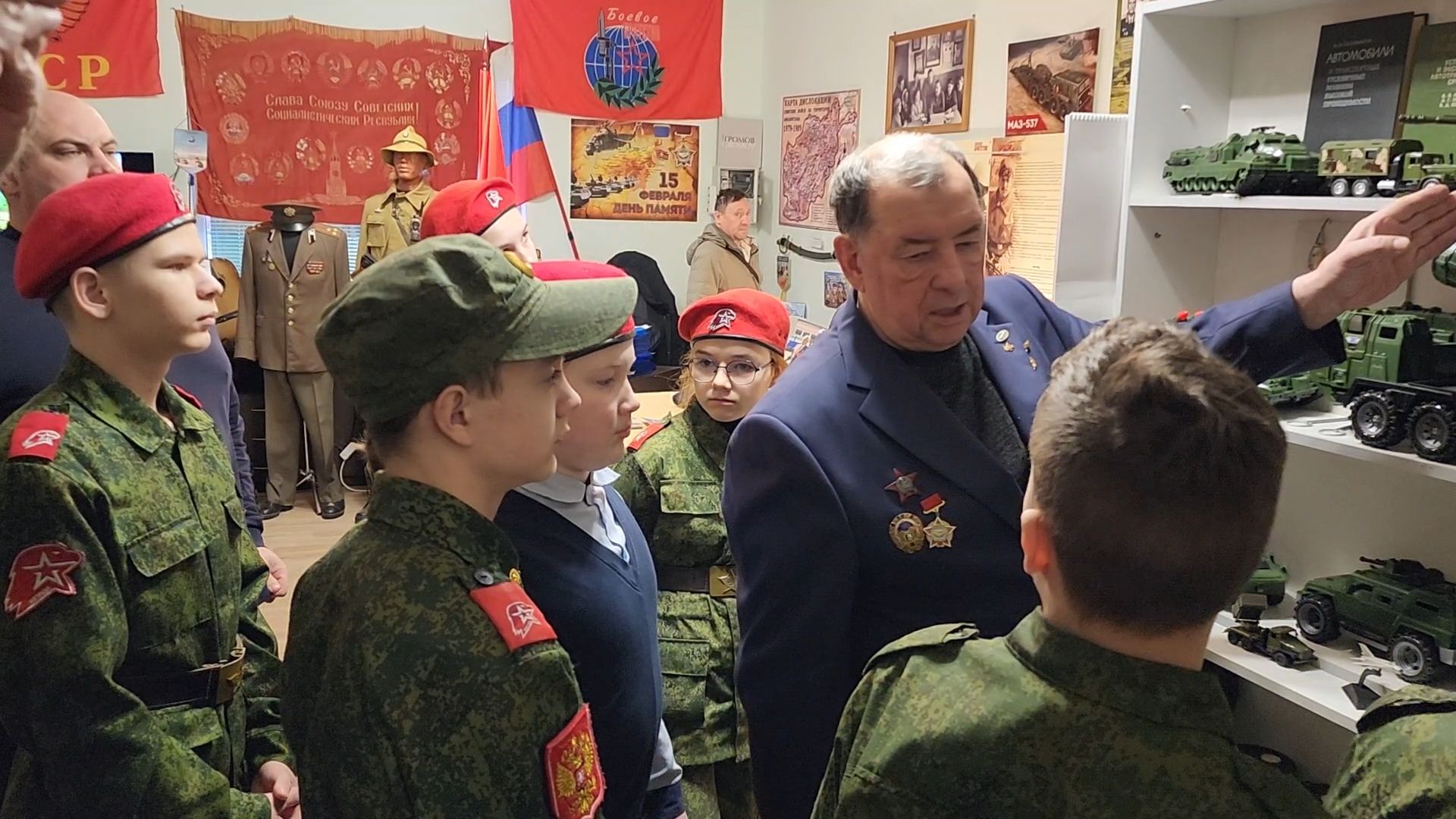 вертикалки, Ветеран Афганистана, Дети, Юнармейцы, Патриотическое воспитание молодежи, Музей Афганской войны,