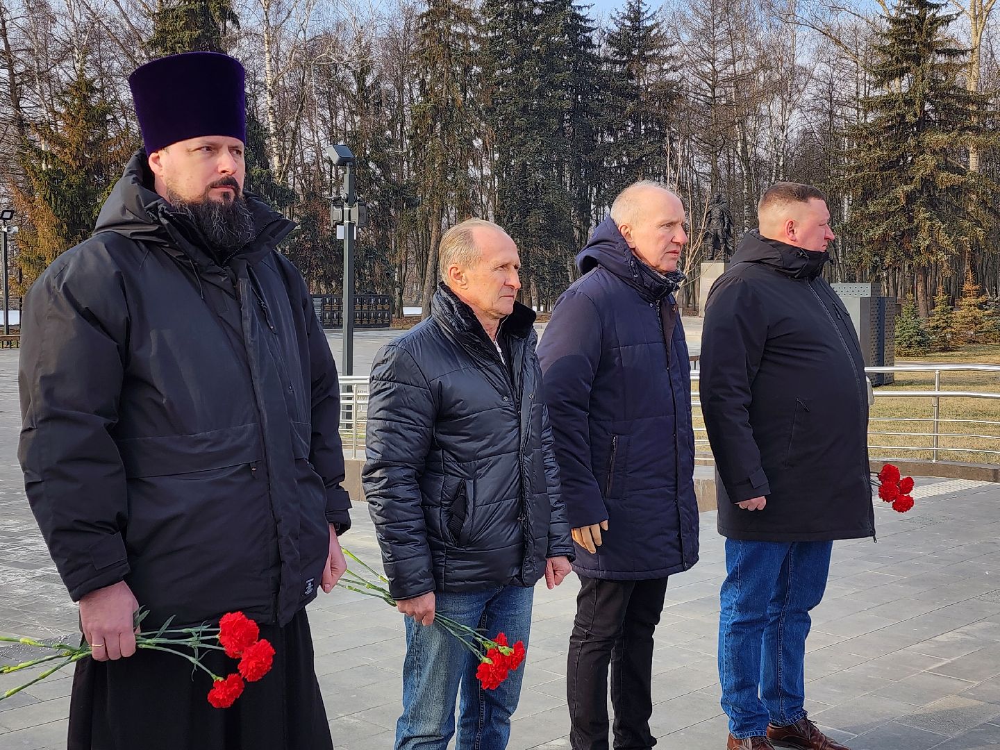 вертикалки, луховицы, митинг памяти, аллея славы, афганистан,