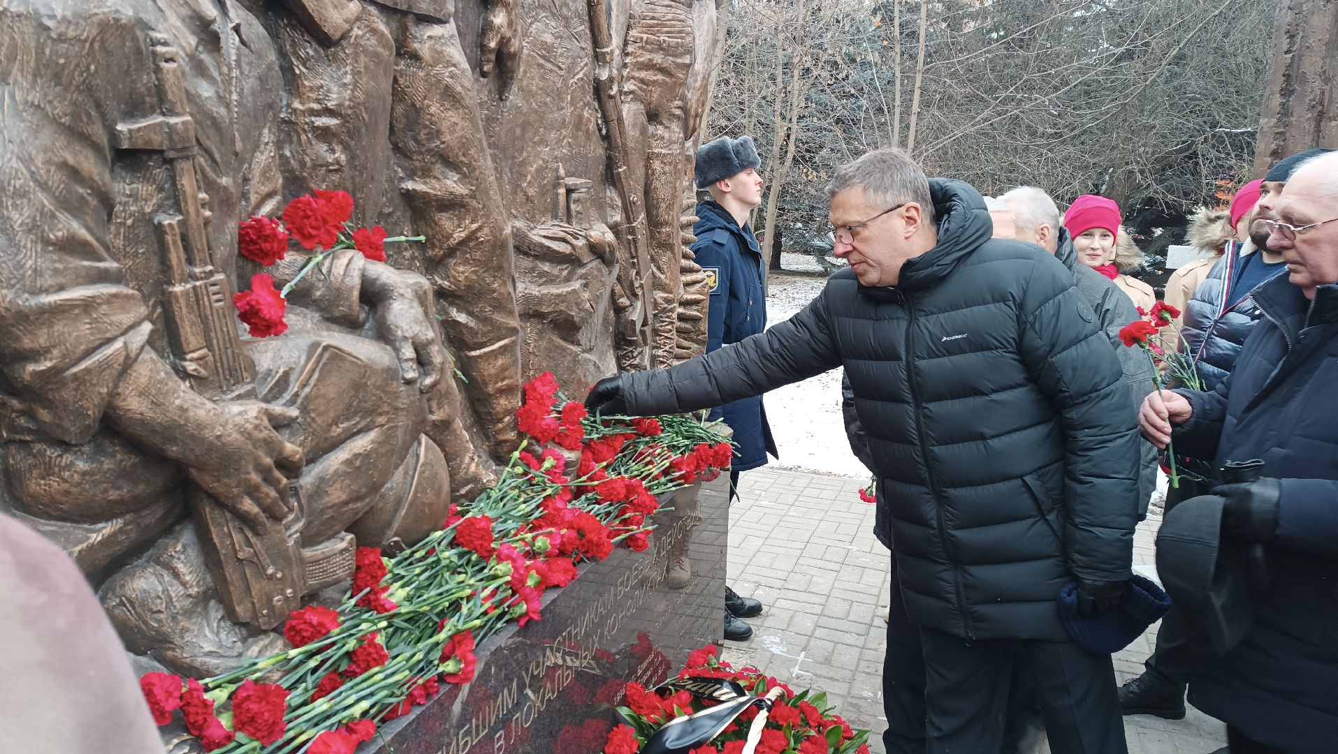 боевое братство, юнармейцы, молодая гвардия, возложение цветов, минута молчания,