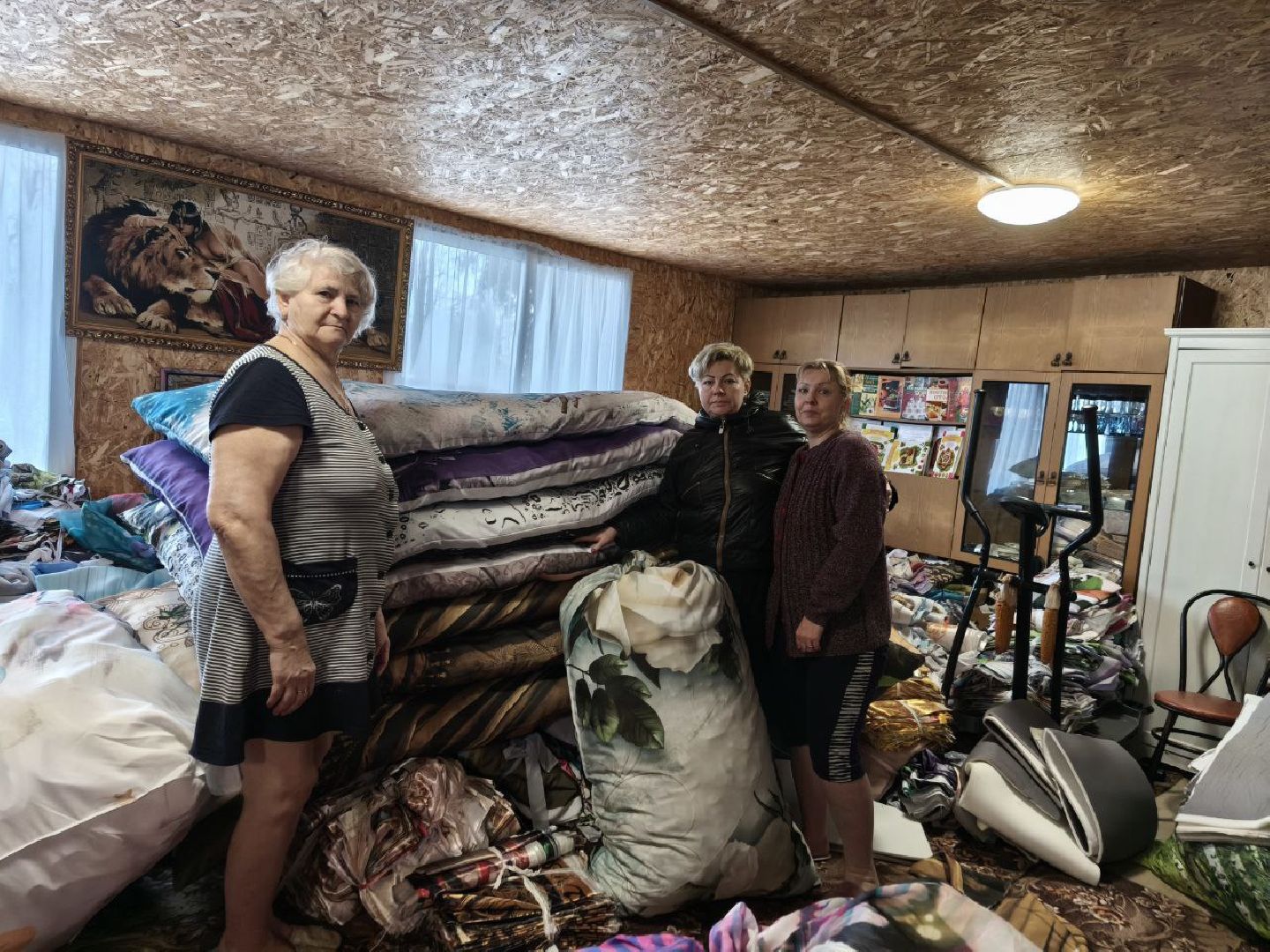 шторы, матрас, сво, бойцы, поролон, юнармия, волонтер,