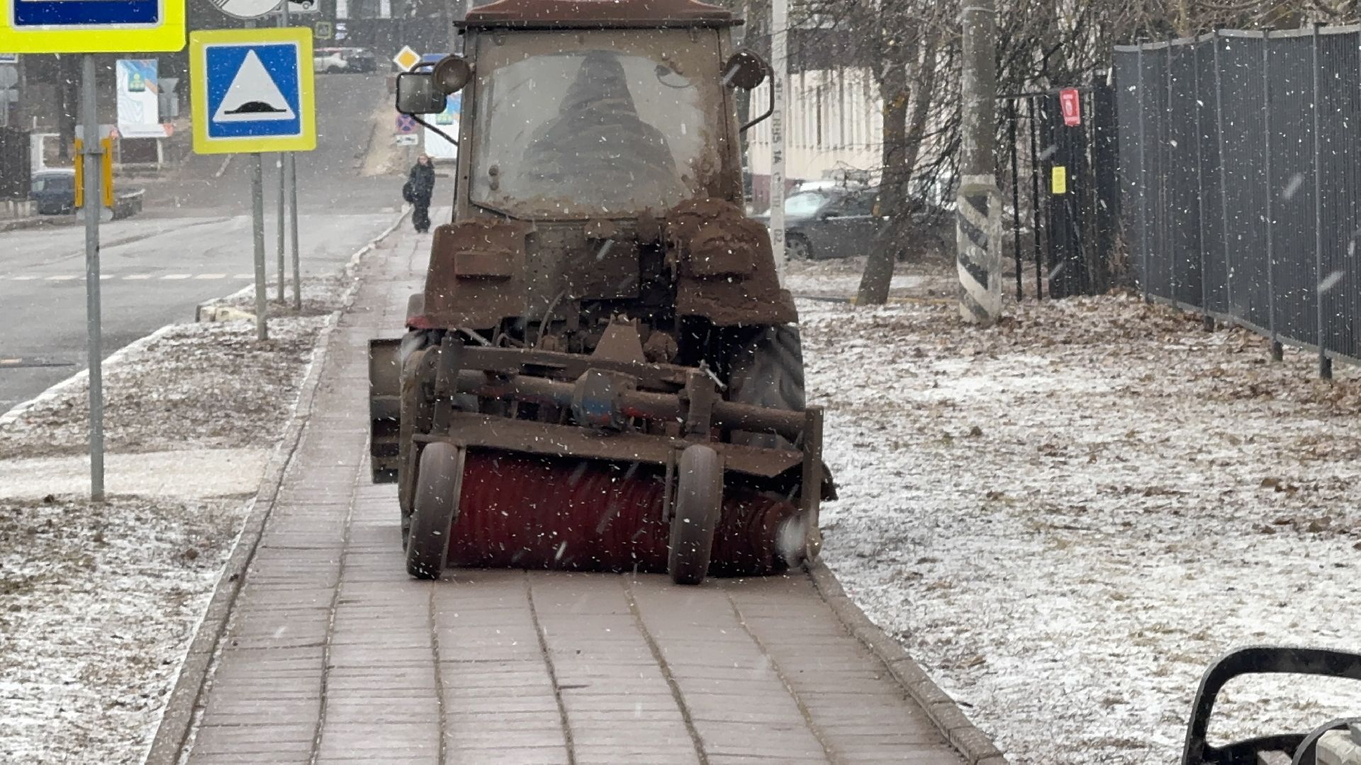 солнечногорск, уборка улиц, чистят снег, коммунальные службы, жители,