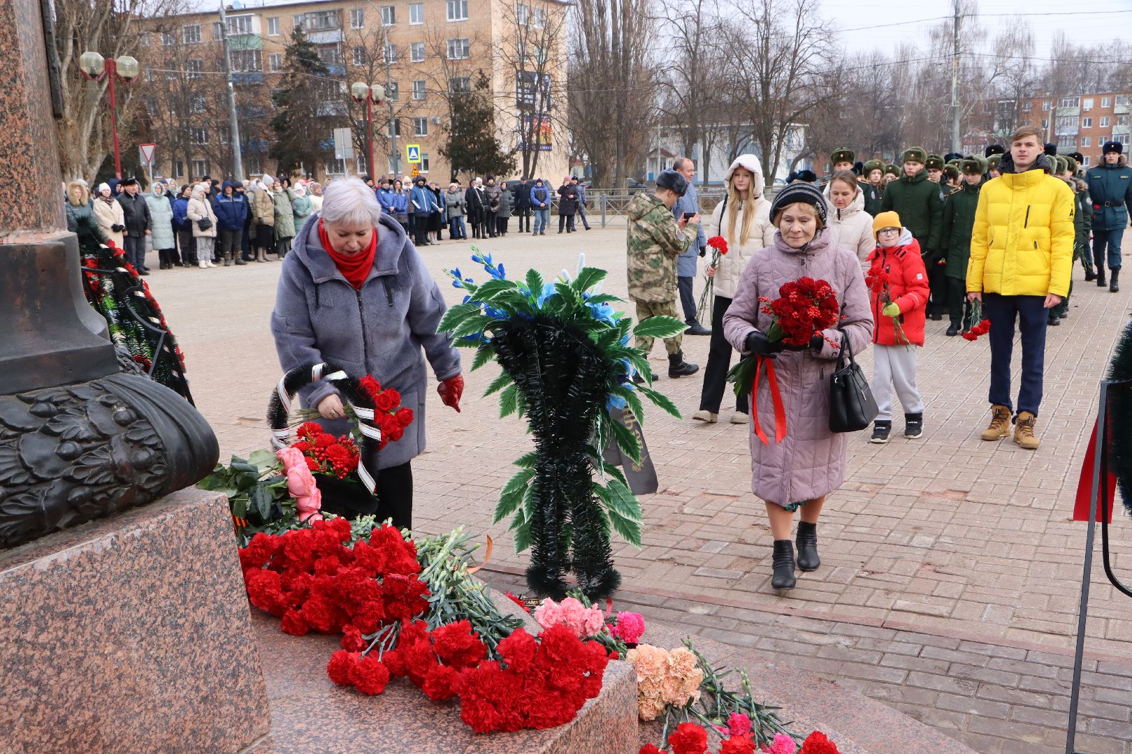 125 лет Чуйкову, Серебряные Пруды, возложение, сталинградская битва, маршал чуйков, внук маршала чуйкова, внук маршала баграмяна, площадь чуйкова,