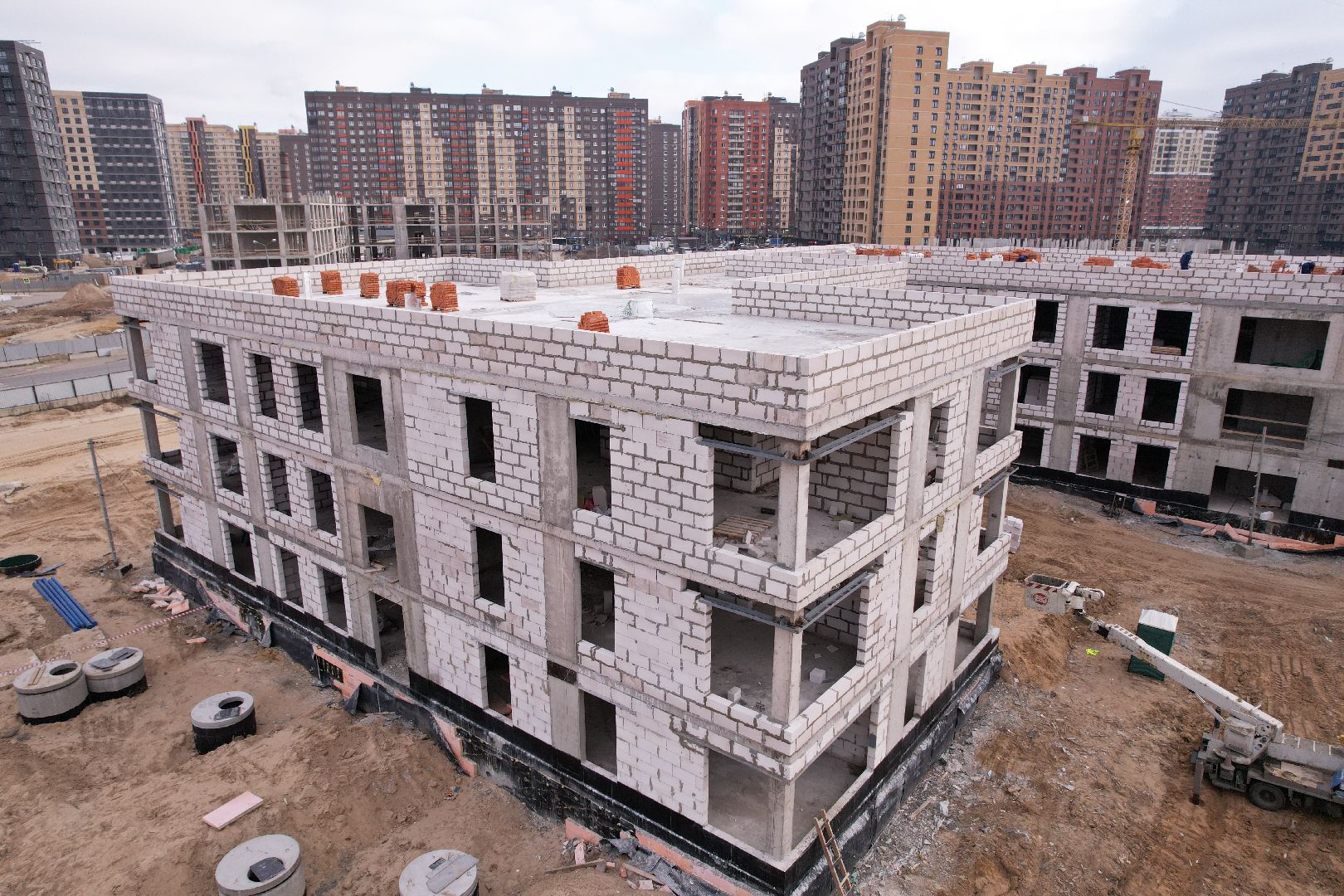 видео с коптера, люберцы, детский сад, строительство,