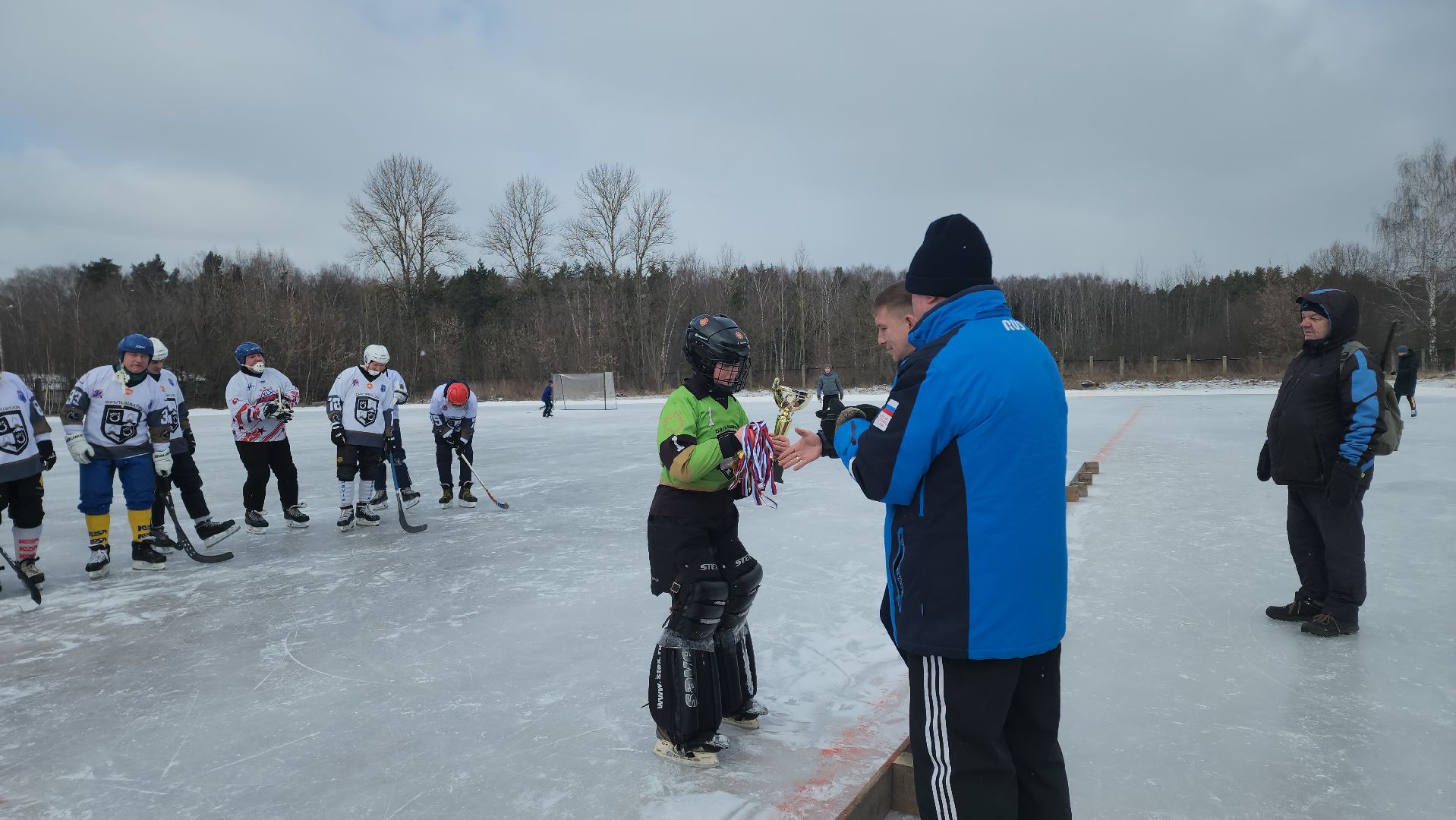 хоккей с мячом, товарищеский матч, спорт, балашиха, криогенмаш,