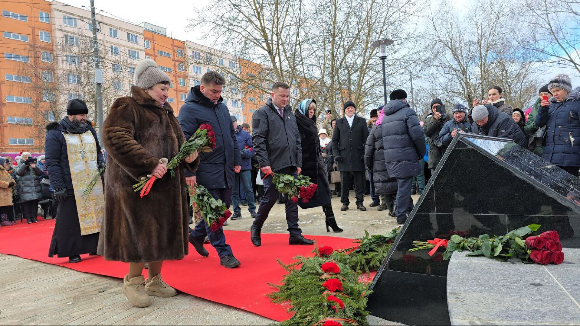 можайск, можайский муниципальный округ, открытие памятника, ветераны боевых действий, сво, общество, подмосковье,