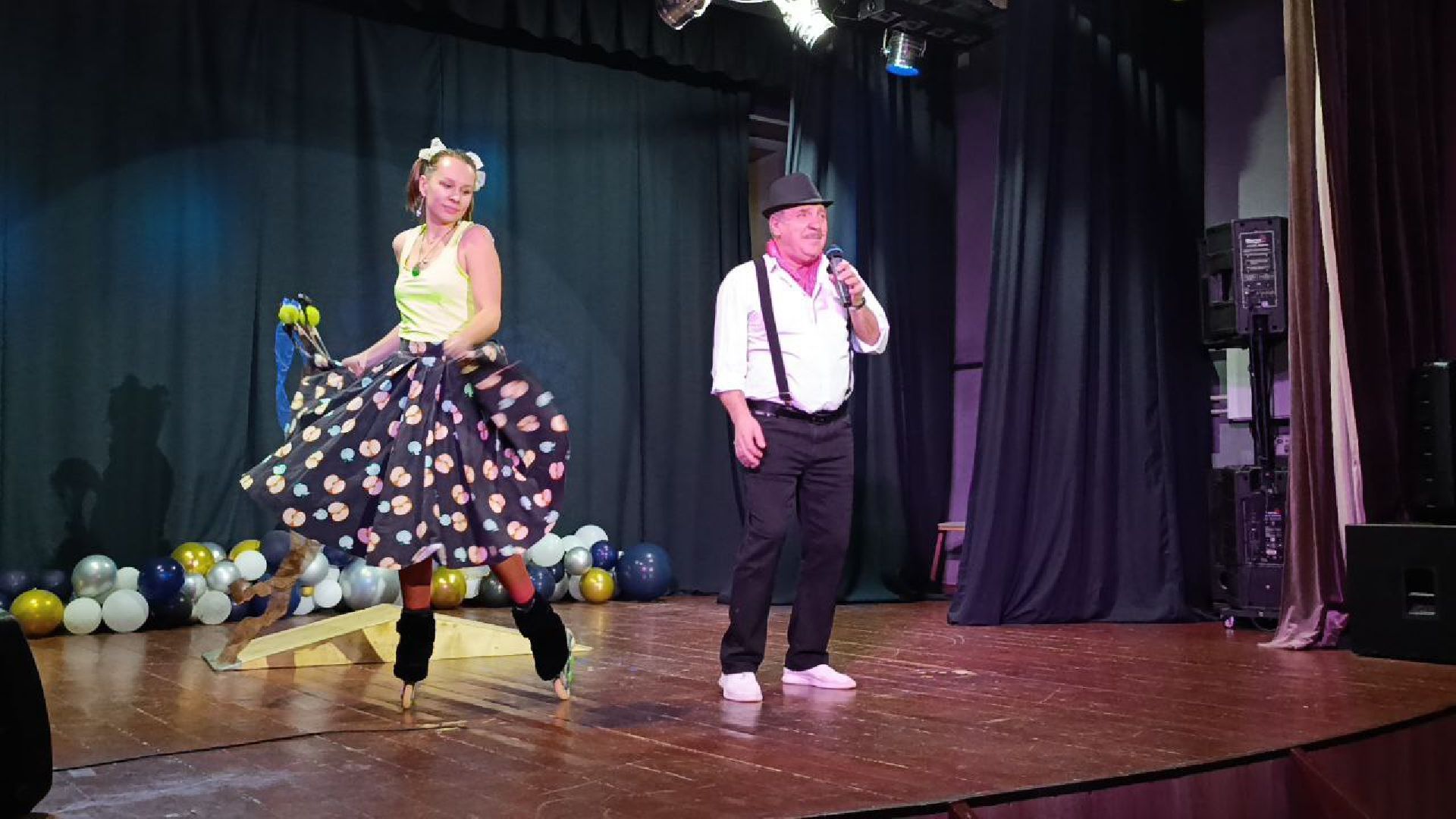 пушкинский, дк, дк современник, концерт, песни, эстрада, дуэт, семейные ценности,