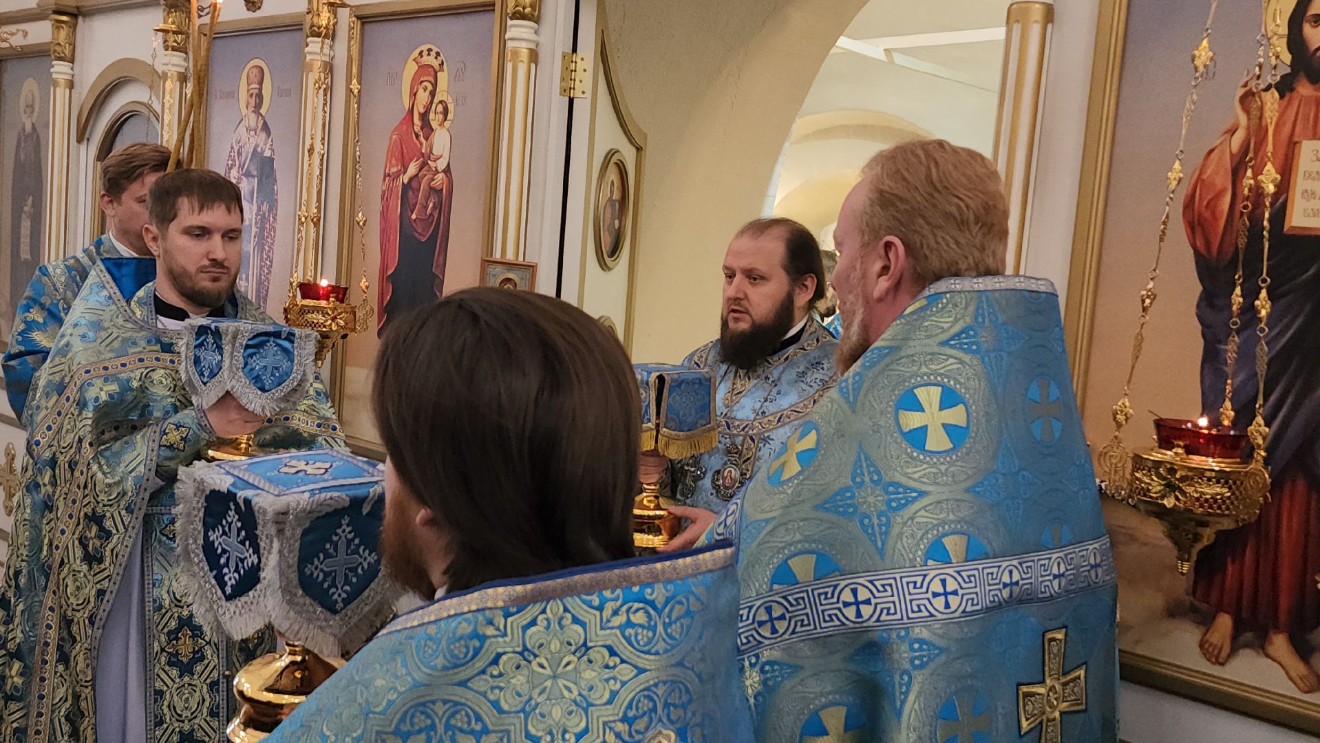 серпухов, архиепископ аксий, сретенская церковь, сретение господне, улица карла маркса, вертикалки,