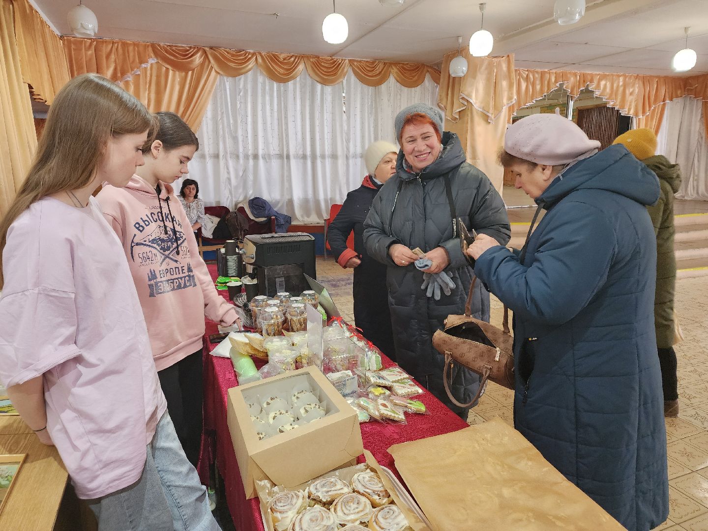 сво, благотворительная акция, волонтеры,