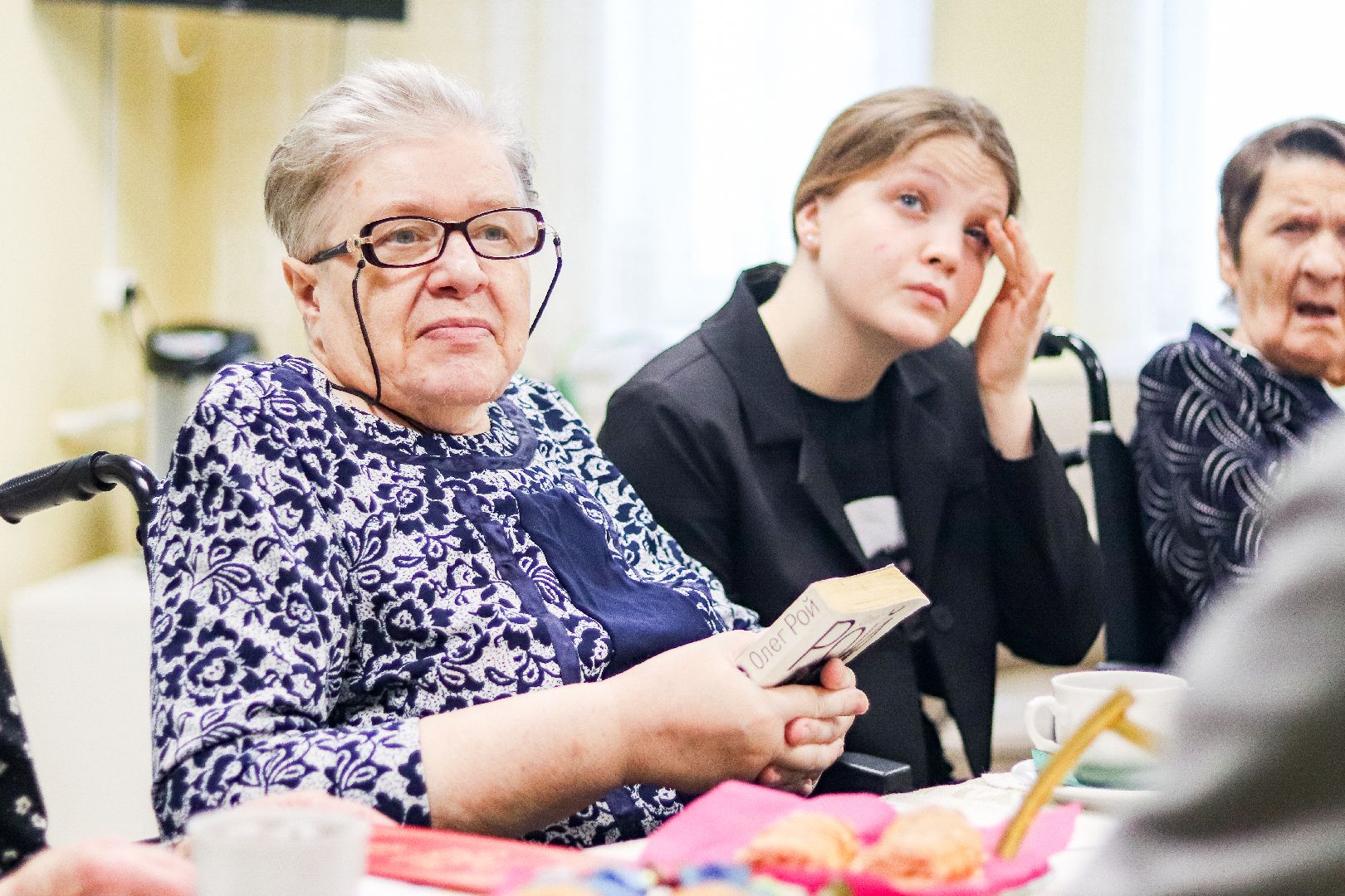 Клин, общество, день дарения книг, волонтеры, вертикалки,