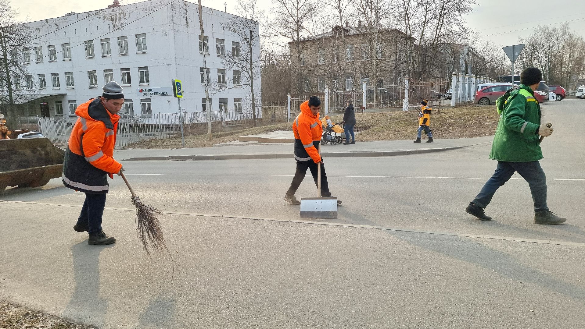 уборка города, дзержинский, жкх,