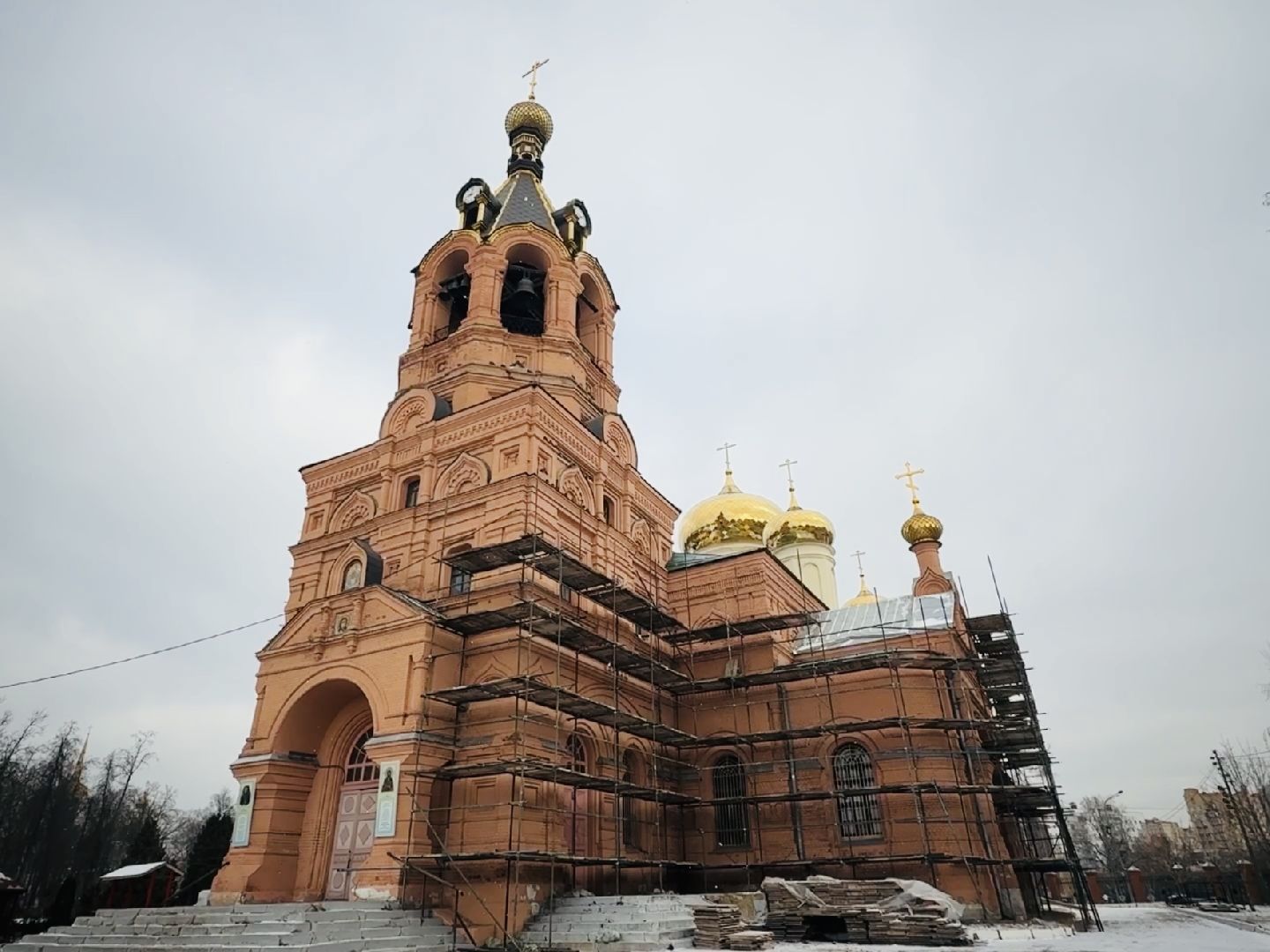 раменское, защитники отечества, сво, троицкий храм раменское, волонтеры, гуманитарная помощь,
