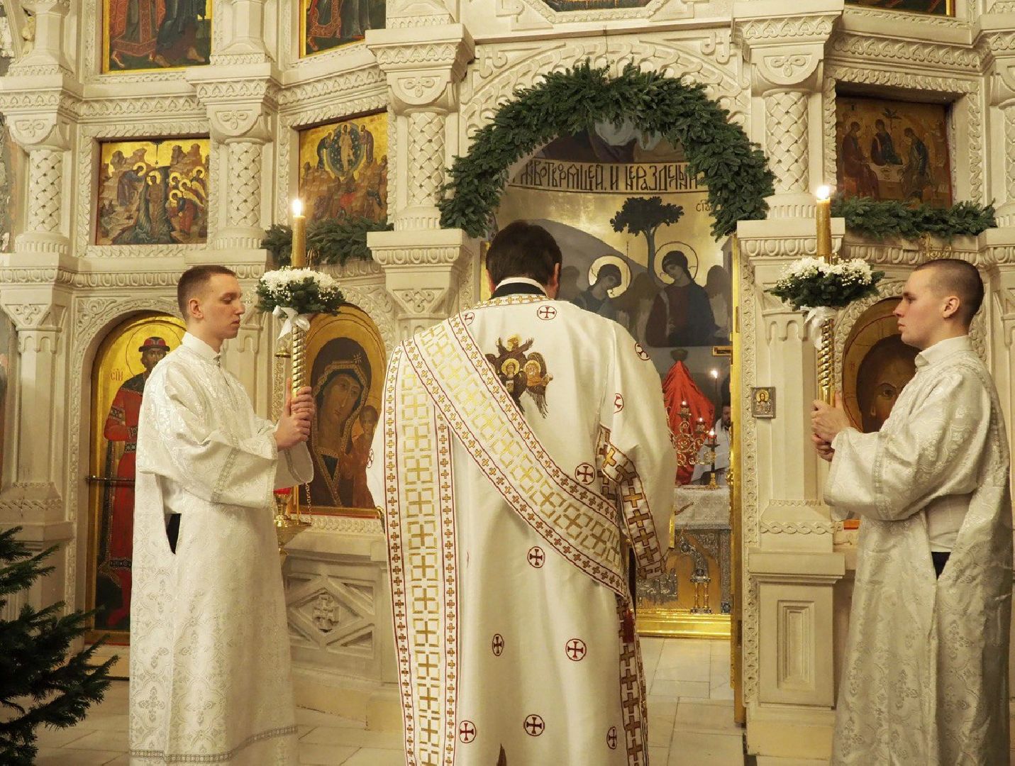 раменское, защитники отечества, сво, троицкий храм раменское, волонтеры, гуманитарная помощь,