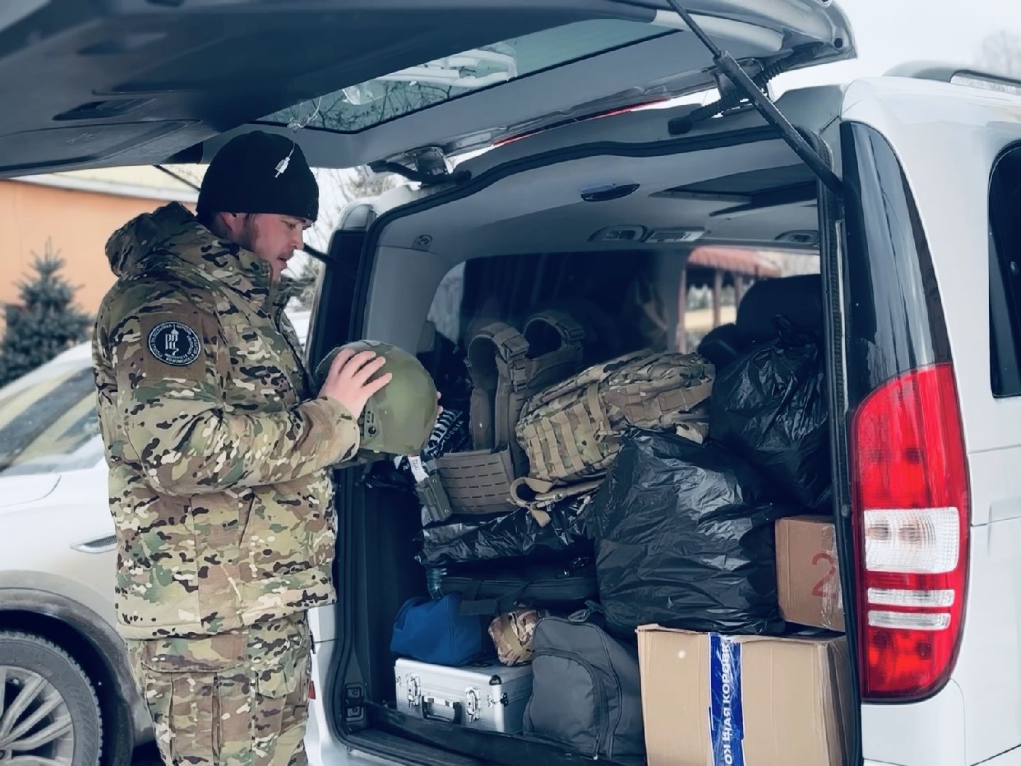 раменское, защитники отечества, сво, троицкий храм раменское, волонтеры, гуманитарная помощь,