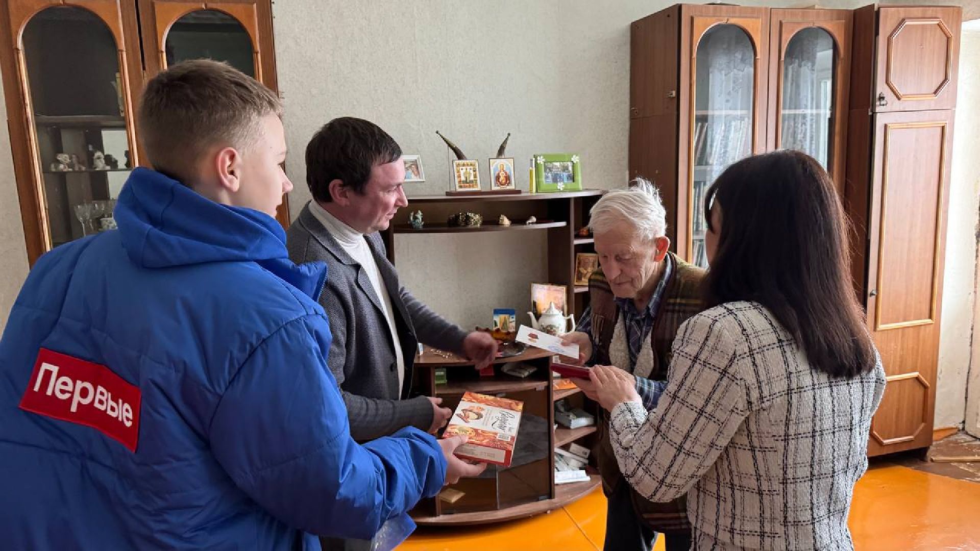 Зарайск, ветераны вов, медаль 80 лет победы,