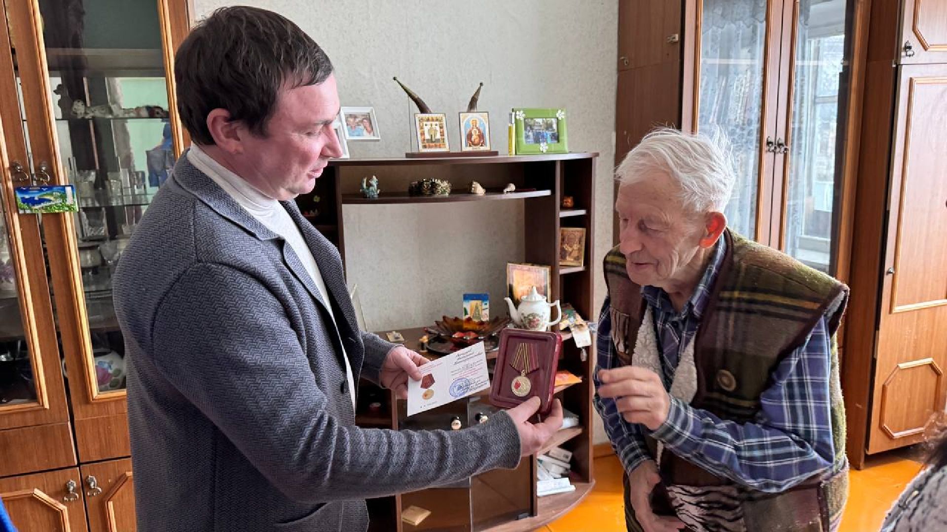 Зарайск, ветераны вов, медаль 80 лет победы,