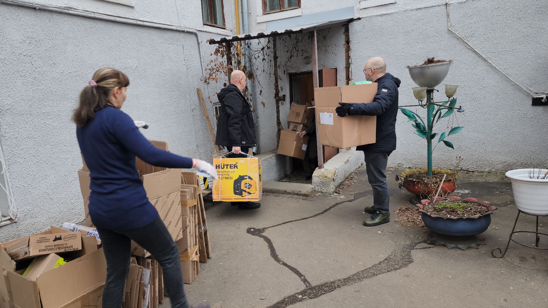 серпухов, волонтеры, гуманитаная помощь, 23 февраля, сво,