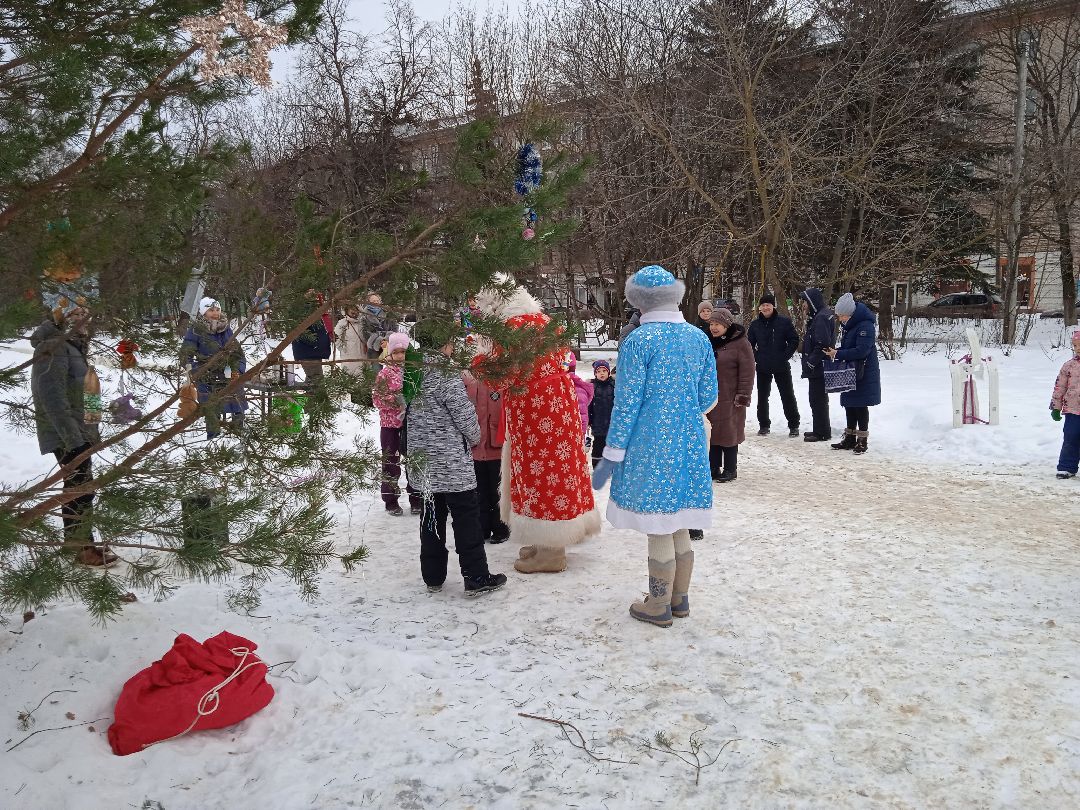 Жуковский, общество