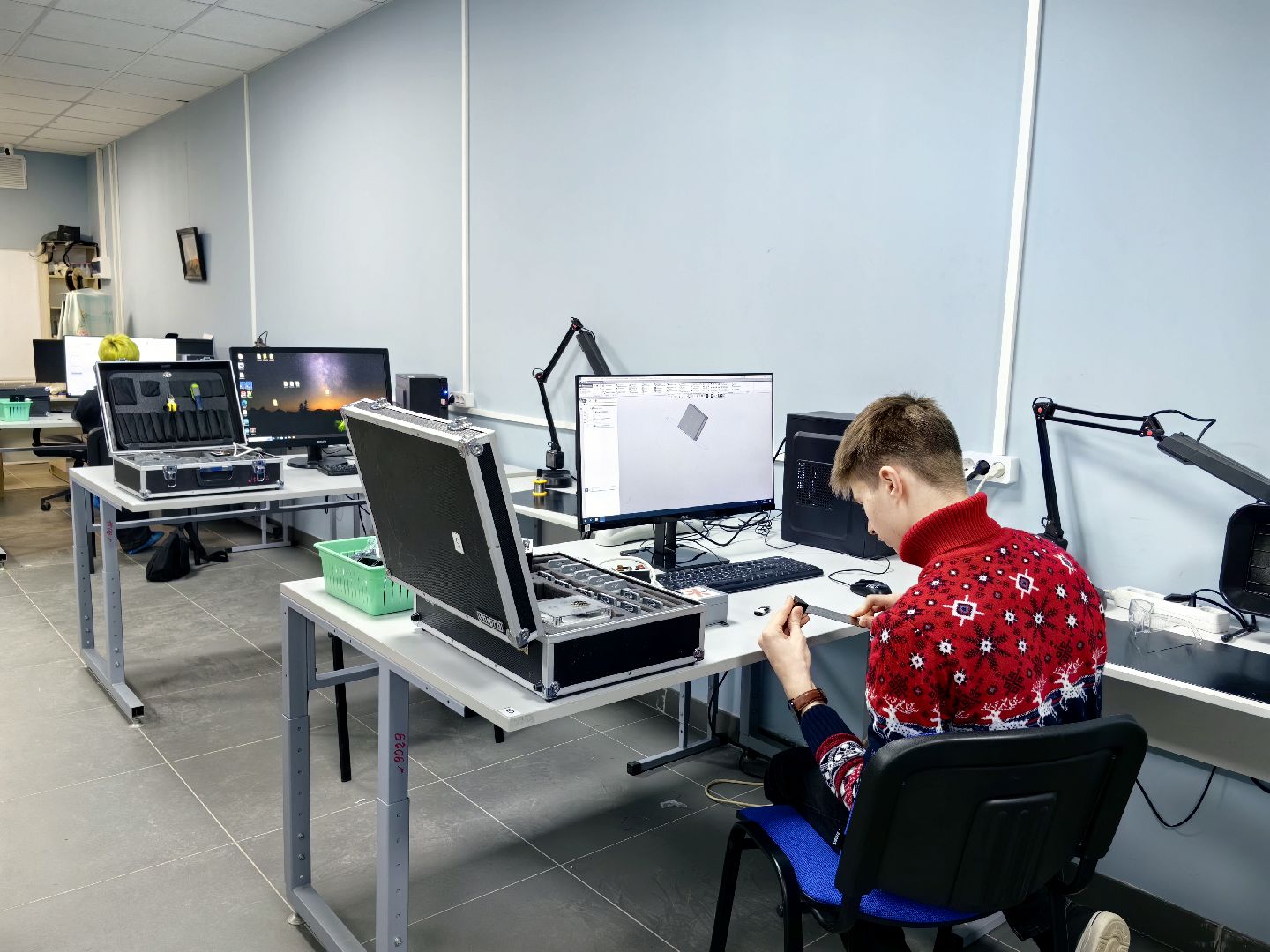 Инженерия космических систем, модель, спутник, программирование, 3д, школа,