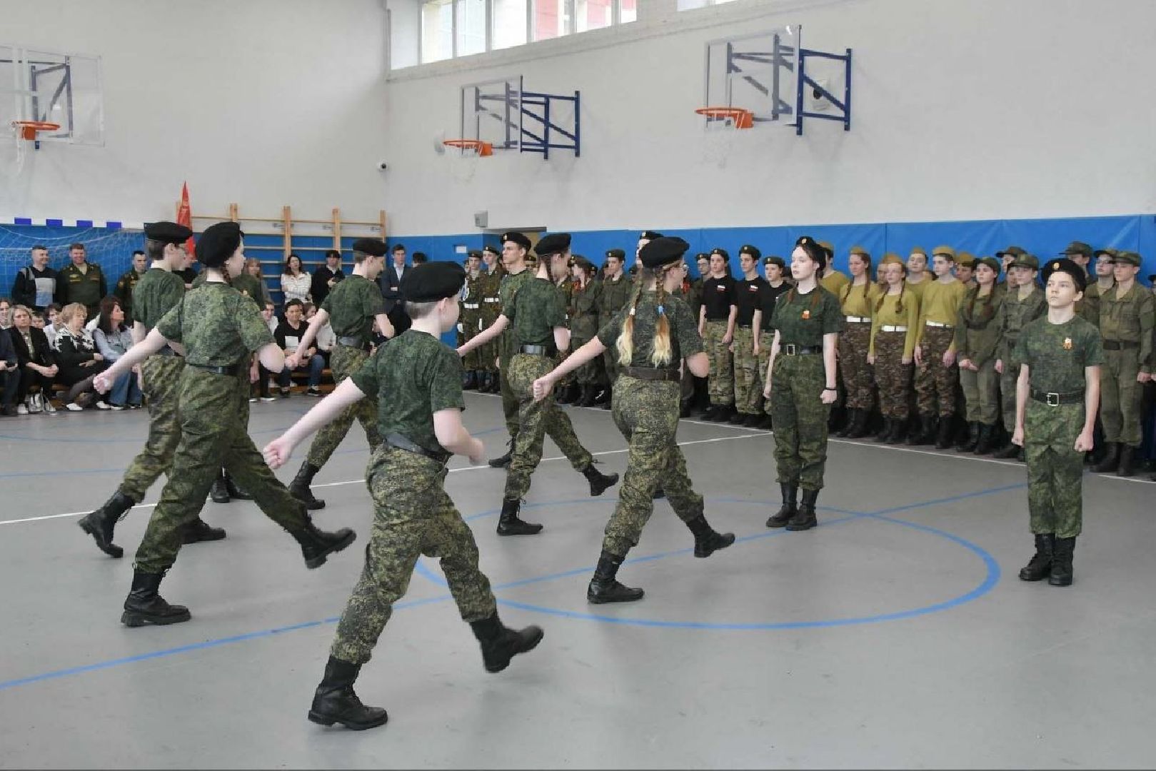 школа Попова Власиха, вертикалки, зарница в школе Попова, Смотр строя и песни Власиха, Поповка Власиха,