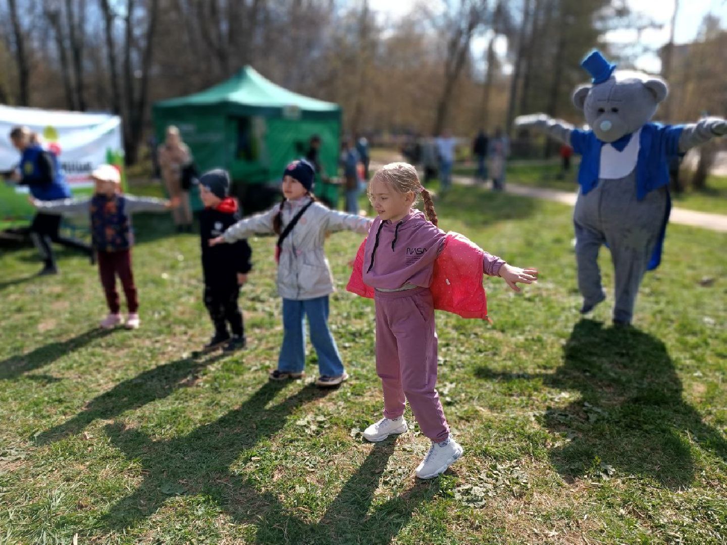 Можайск, Можайский городской округ, Подмосковье, субботник, жители, развлекательная программа