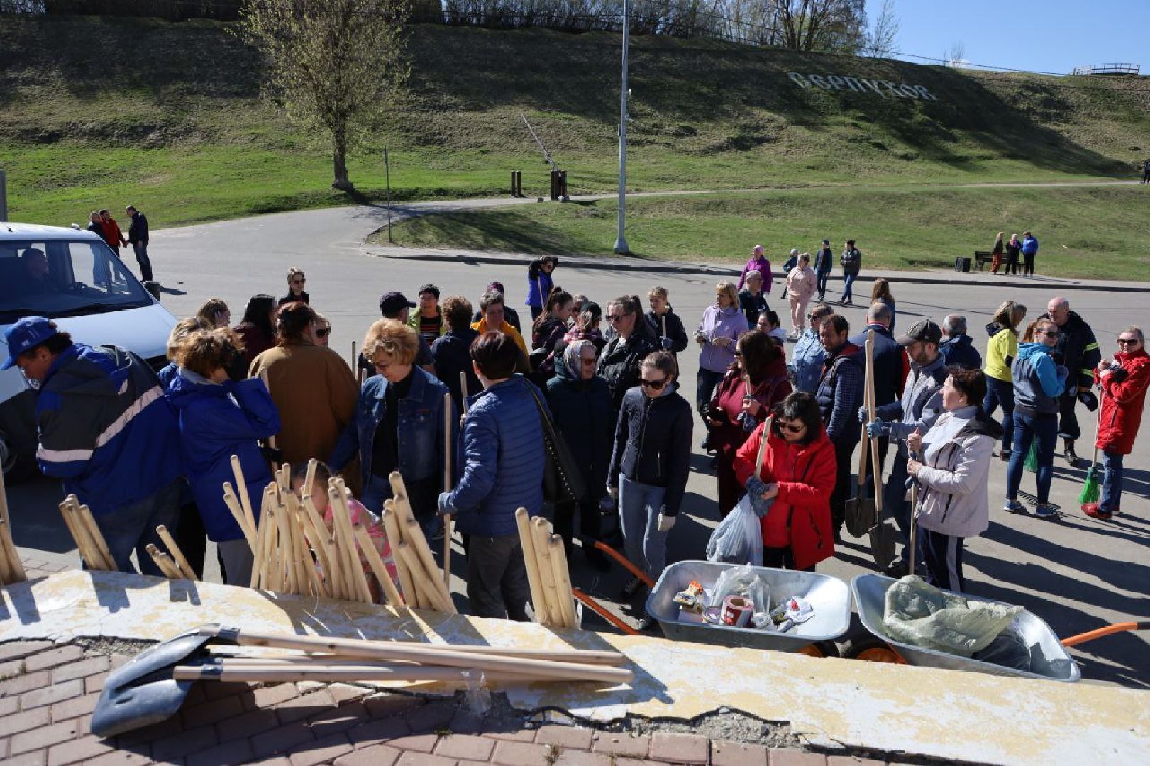 серпухов, субботник, соборная гора, благоустройство, доброе дело, глава серпухова,