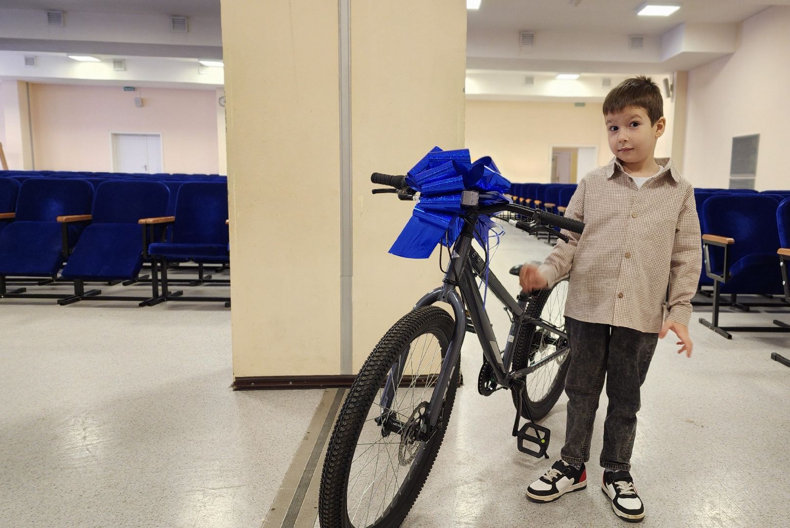 дети, дети с овз, елка желаний, Лосино-Петровский, Росмолодежь, Движение первых,