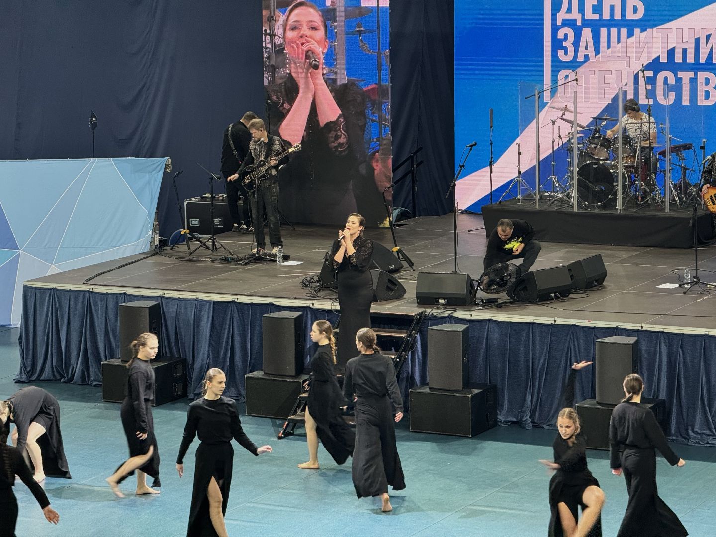 Концерт, денис майданов, ленинский городской округ, участники сво, семьи мобилизованных, ветераны вов, день защитника отечества, вертикалки,