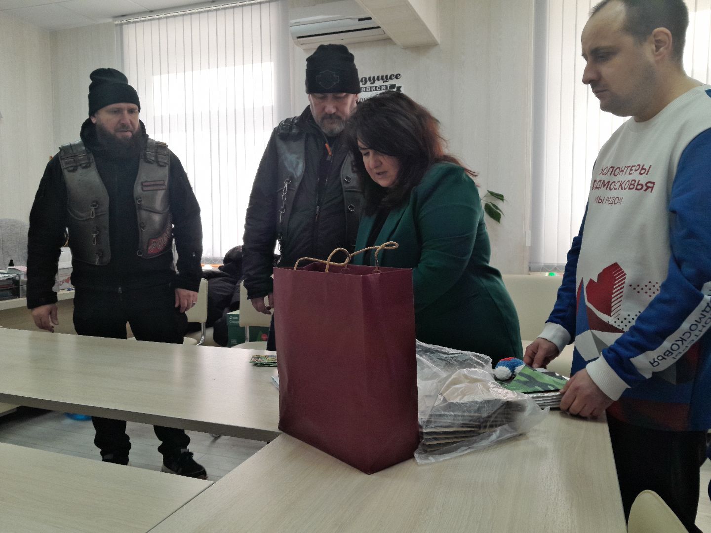 помощь, спецоперация, волонтеры, армия,