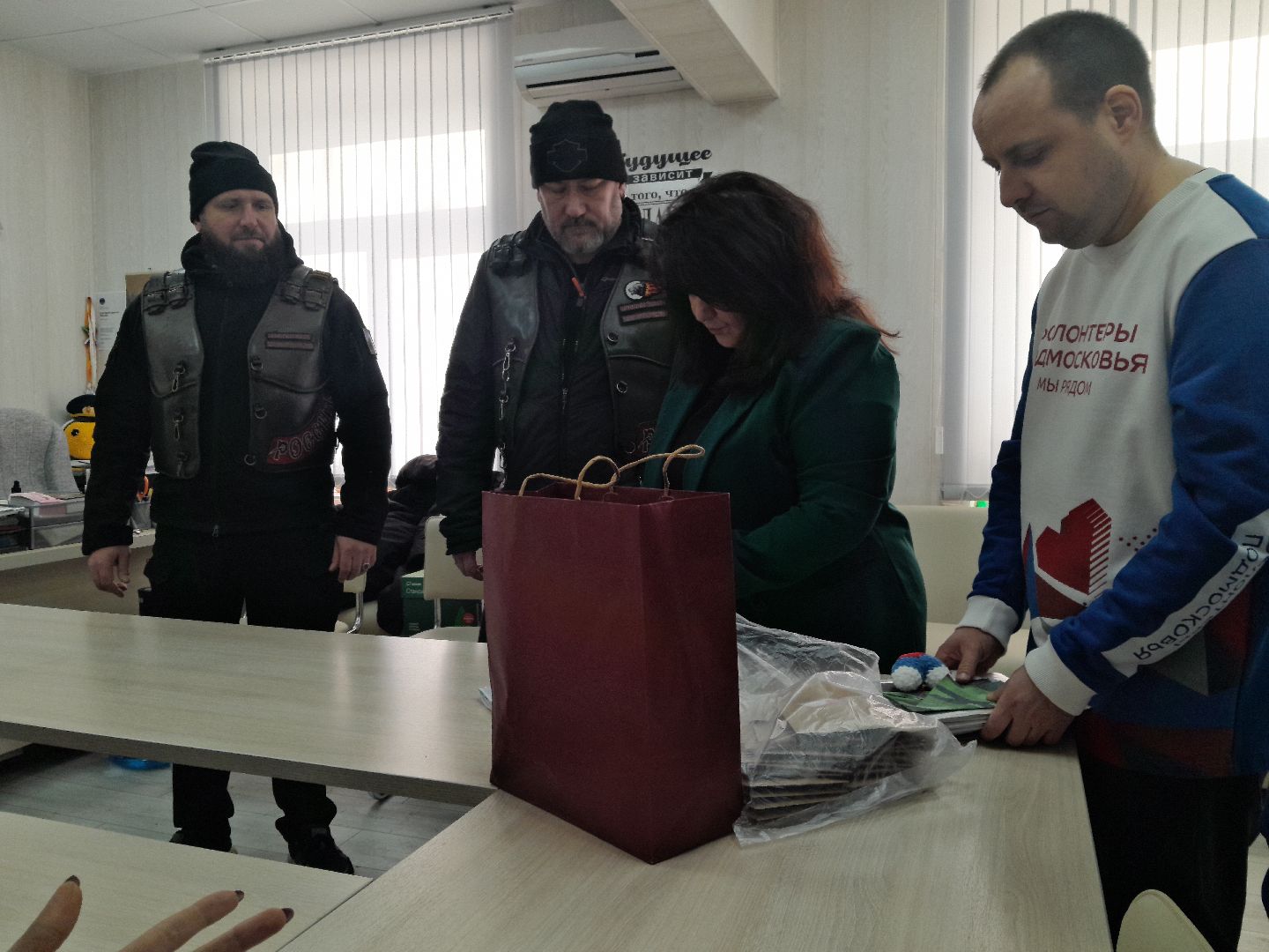 помощь, спецоперация, волонтеры, армия,