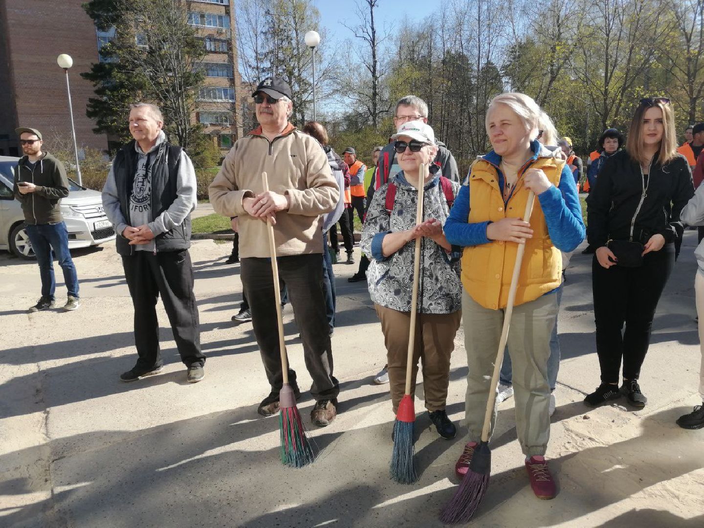 субботник, общеобластной субботник, Протвино, инвентарь, порядок