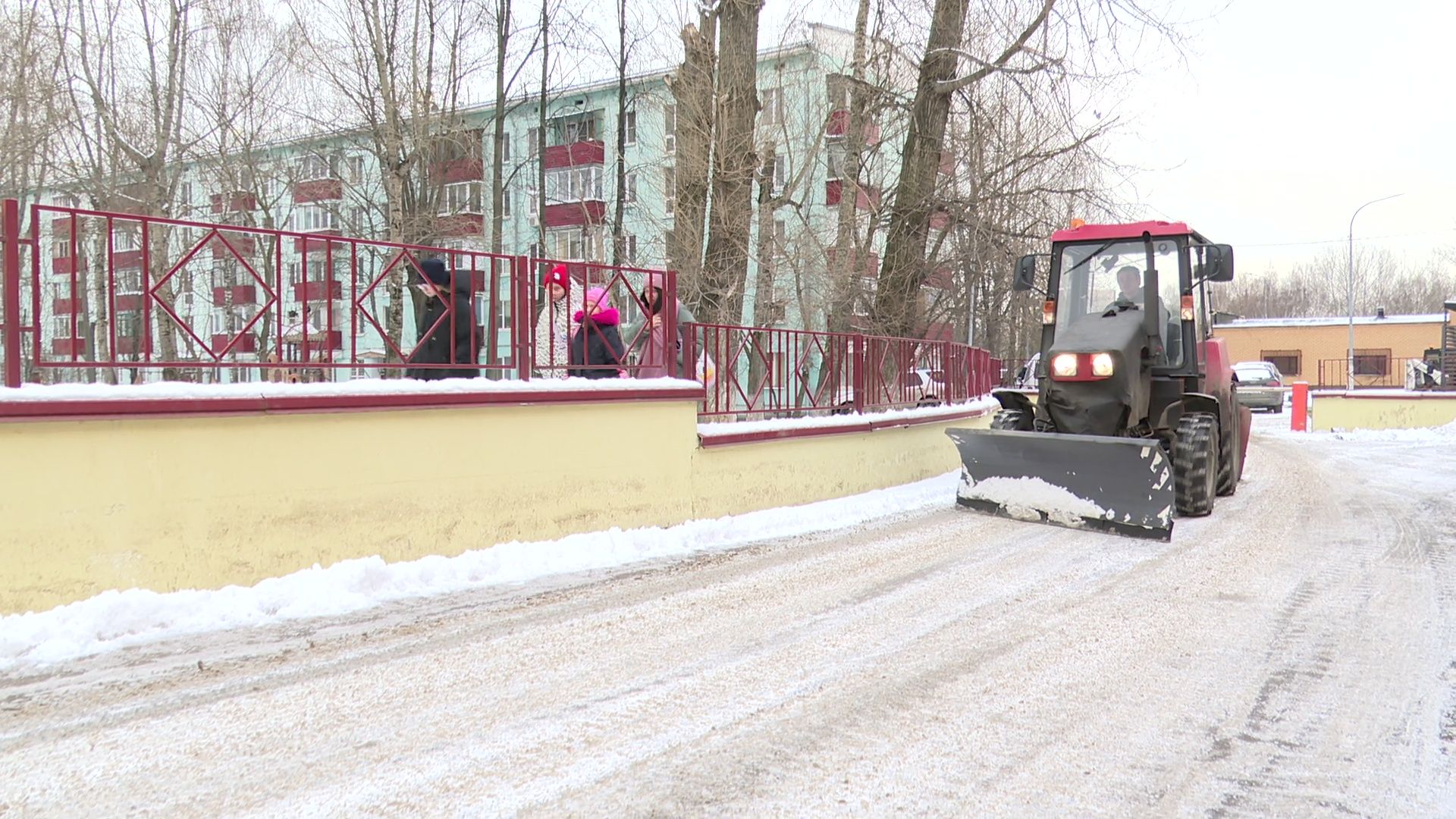 реутов, вертикалки, борьба со снегом, уборка снега, снегопад,