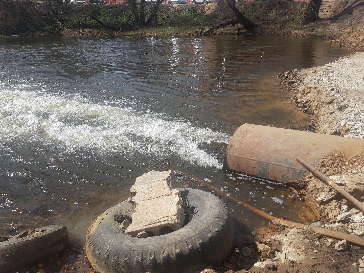 река, ремонт дорог,