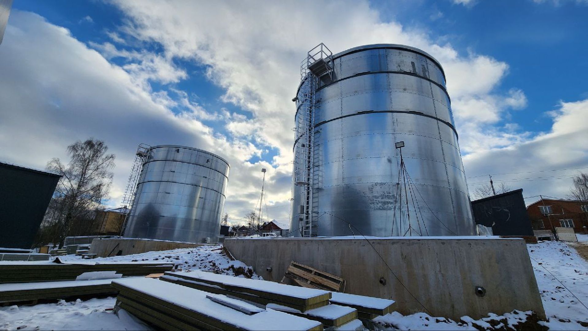 Дмитров, ВЗУ в Яхроме, МинЖКХ, вертикалки,