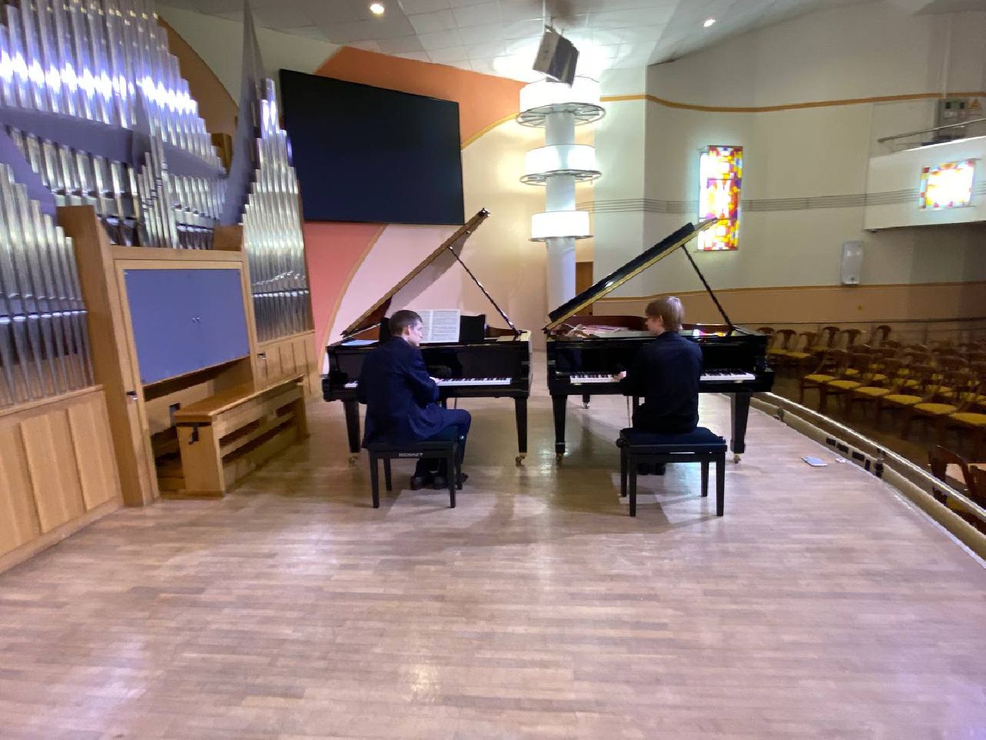 вертикалки, пианист, композитор, стипендиягубернатора, маэстро, эдуарддьяченко, музыкальнаяшкола, хороваяшкола,