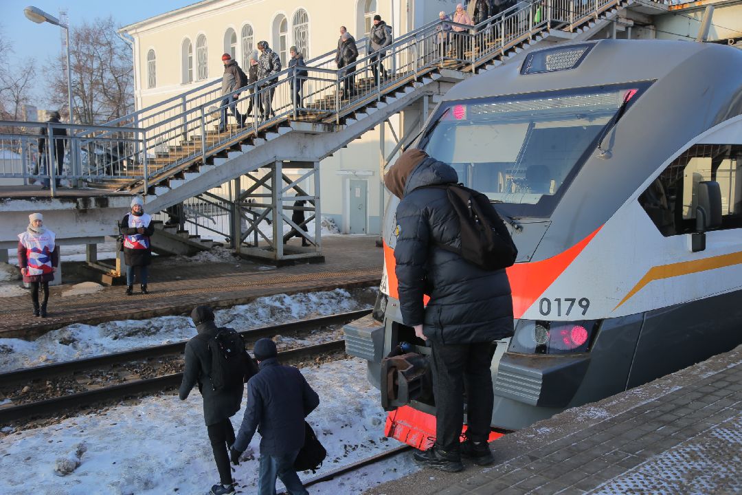 Жуковский, общество