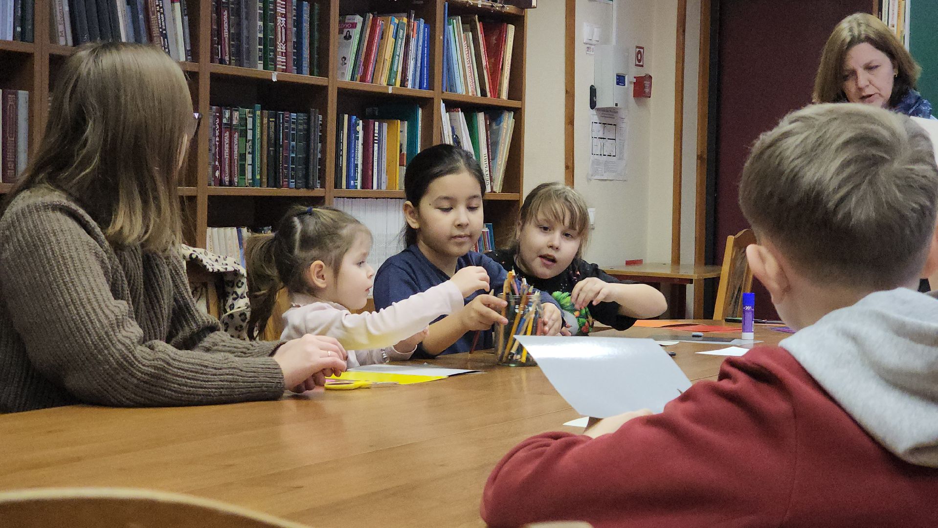 день защитника отечества, Лобня, открытка солдату, открытка папе, Детская библиотека, вертикалки,