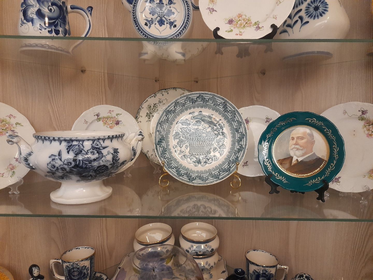 гжель, донино, раменское, музей, сво, мариуполь, фарфор,