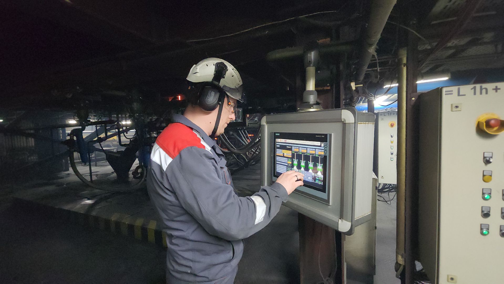 серпухов, северное шоссе, Завод ТЕХНО, стекловаренная печь, экономика,