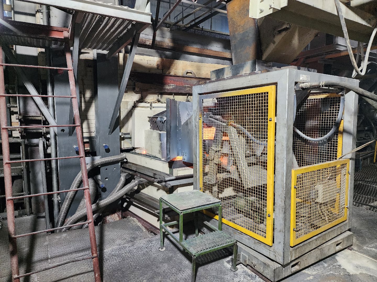 серпухов, северное шоссе, Завод ТЕХНО, стекловаренная печь, экономика,