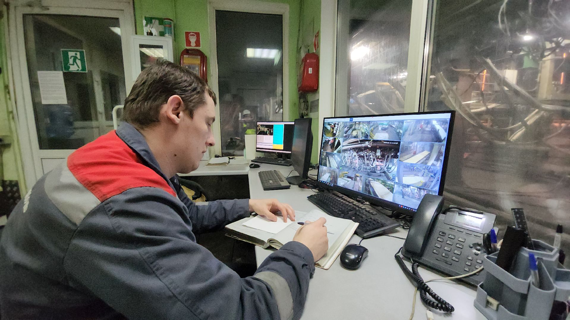 серпухов, северное шоссе, Завод ТЕХНО, стекловаренная печь, экономика,