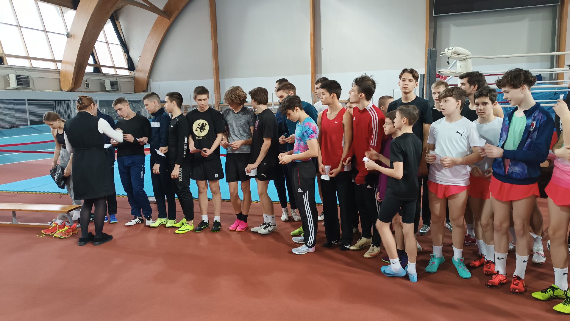 легкая атлетика, соревнование, победитель, спортсмен,