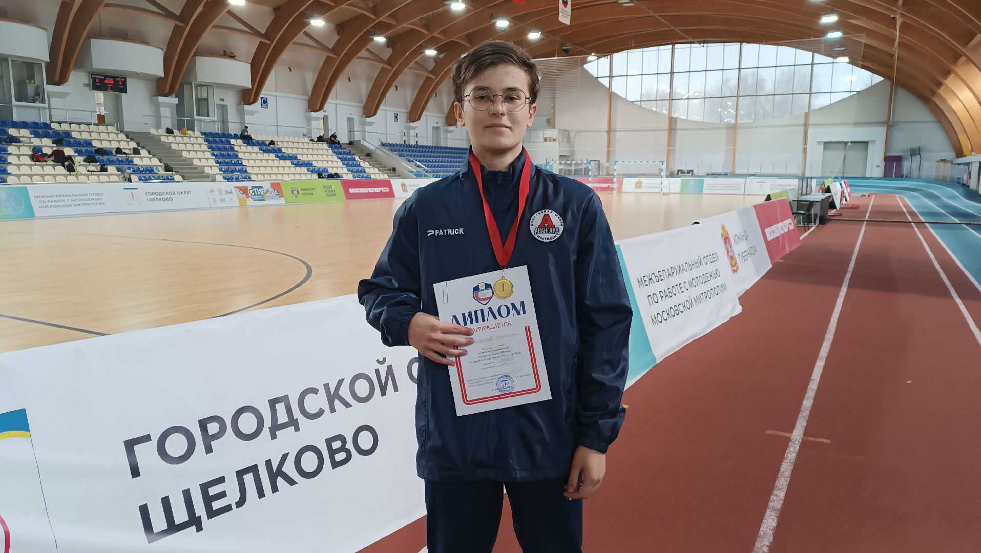 легкая атлетика, соревнование, победитель, спортсмен,