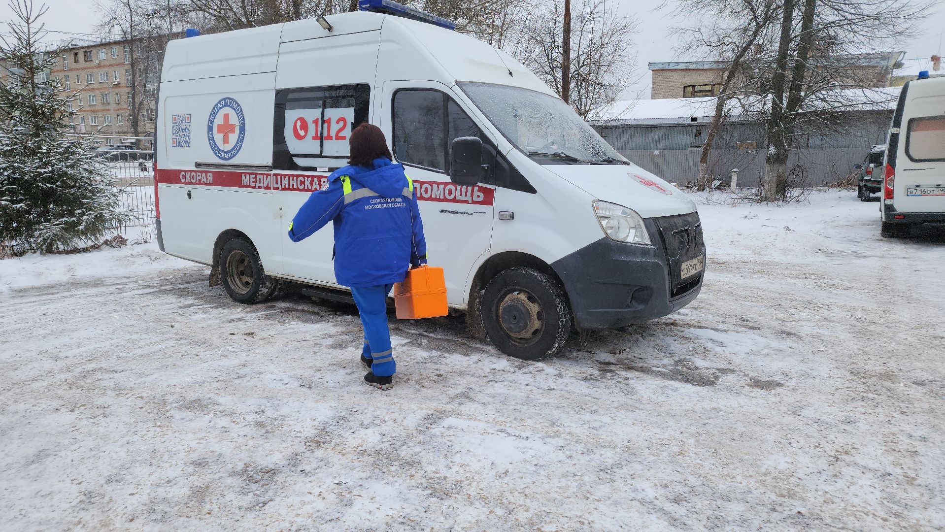 скорая медицинская помощь, фельдшер, медицина, вертикалки,