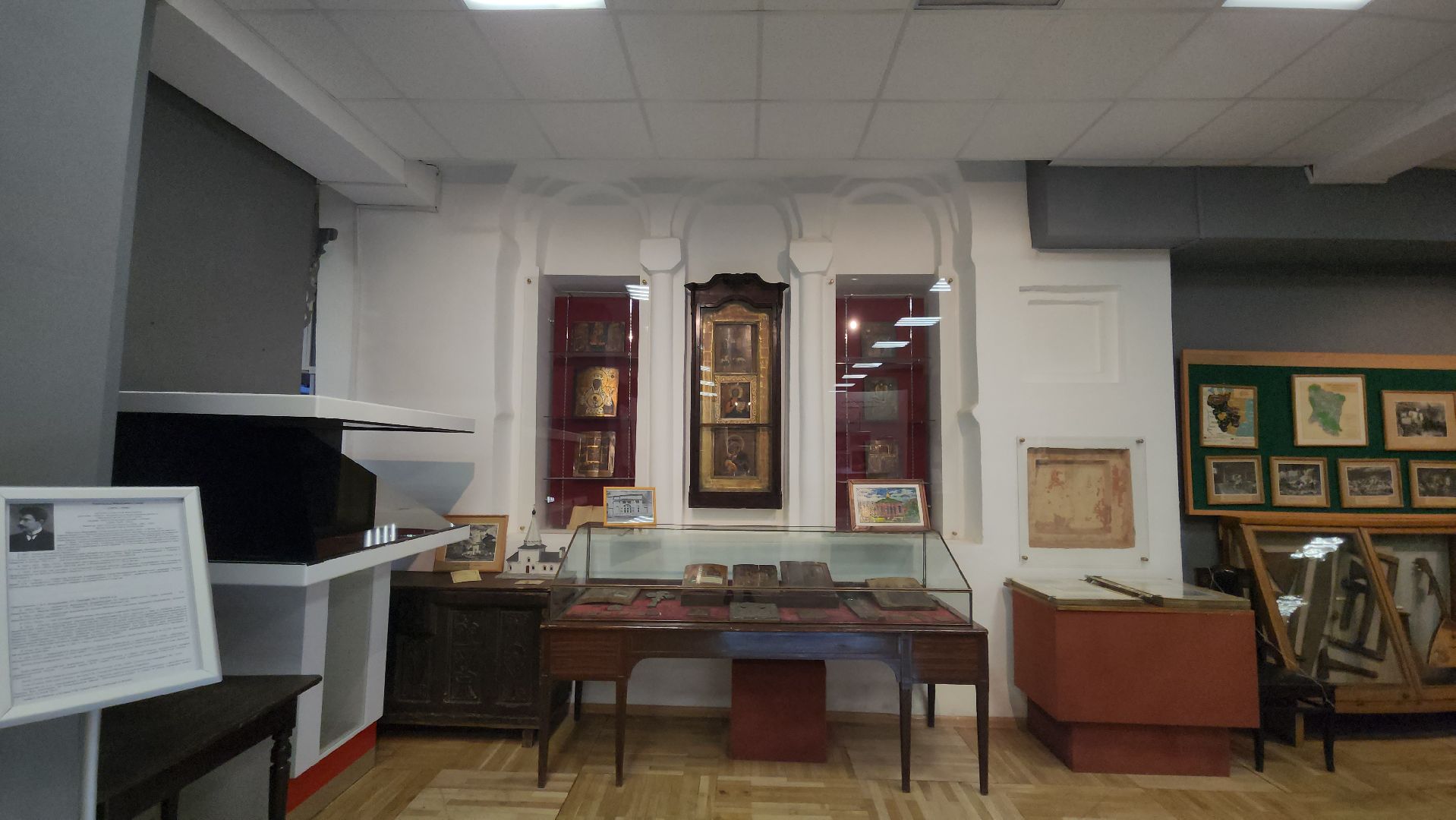 люберцы,люберецкая картинная галерея, храм, церковь,краеведческий музей, музейно-выставочный комплекс,