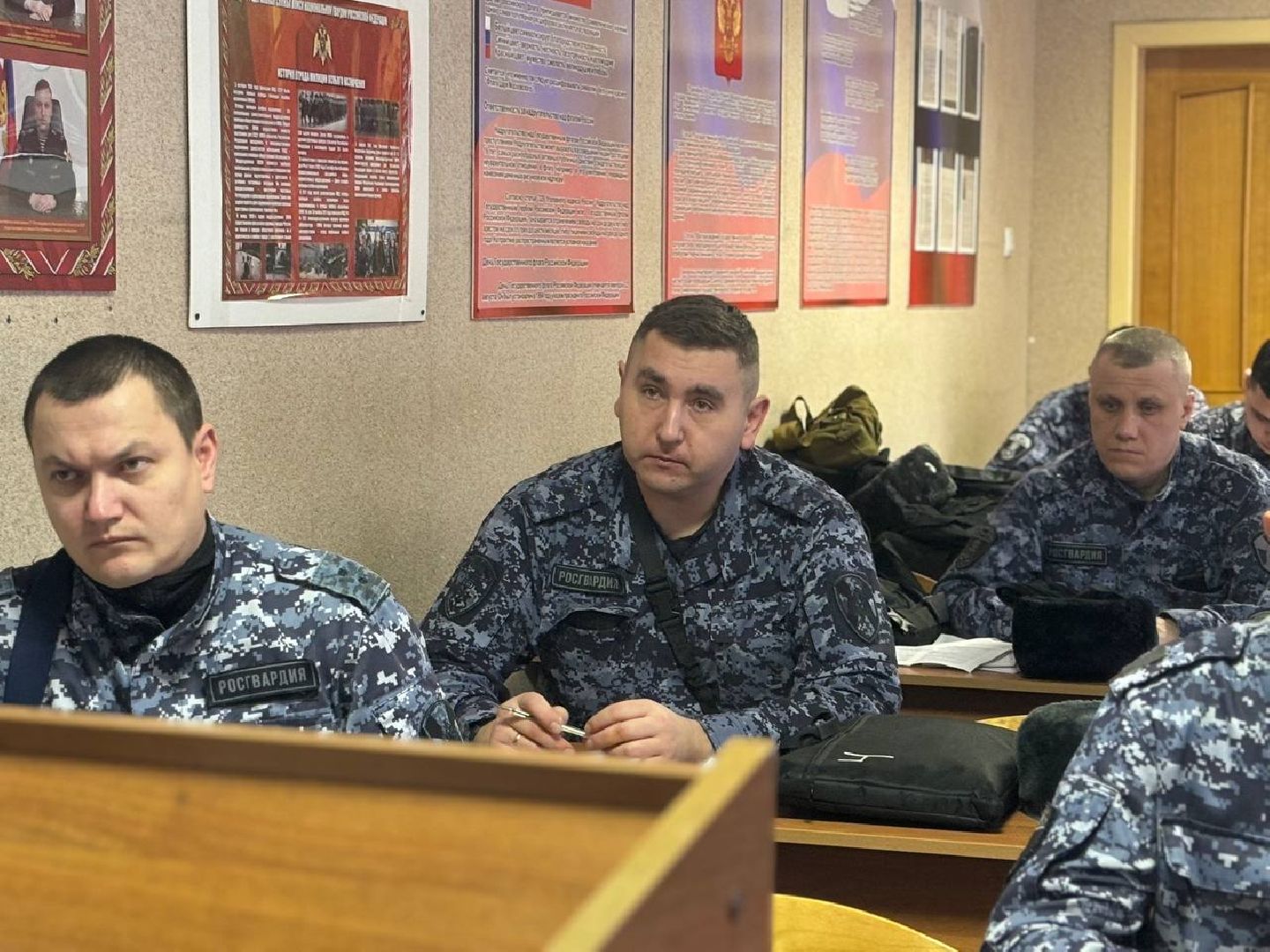 воскресенск, люди, росгвардия,