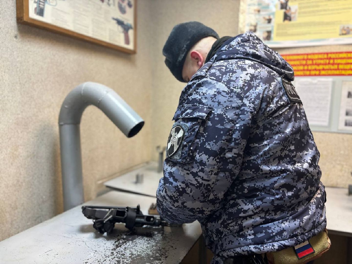 воскресенск, люди, росгвардия,