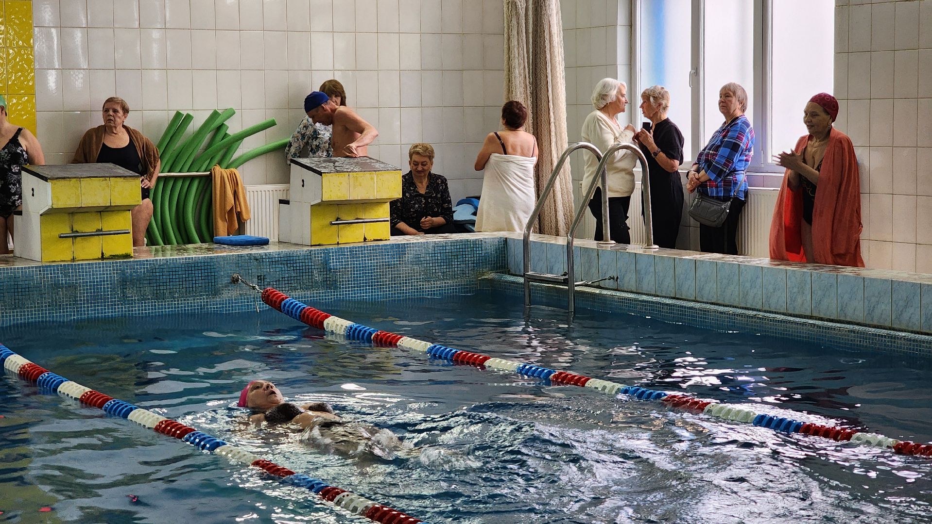 Спортсмены, Плавание, Соревнования, Лобня, Пенсионеры, вертикалки,