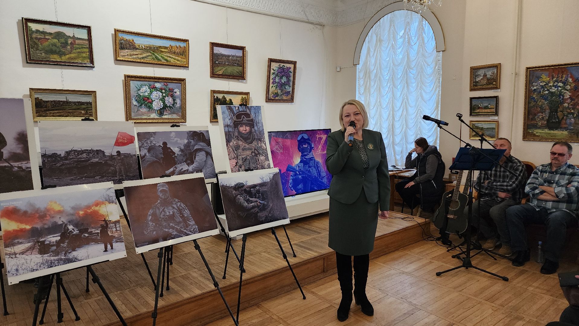 кашира, краеведческий музей, фотовыставка, сво, день защитника отечества, вертикалки,