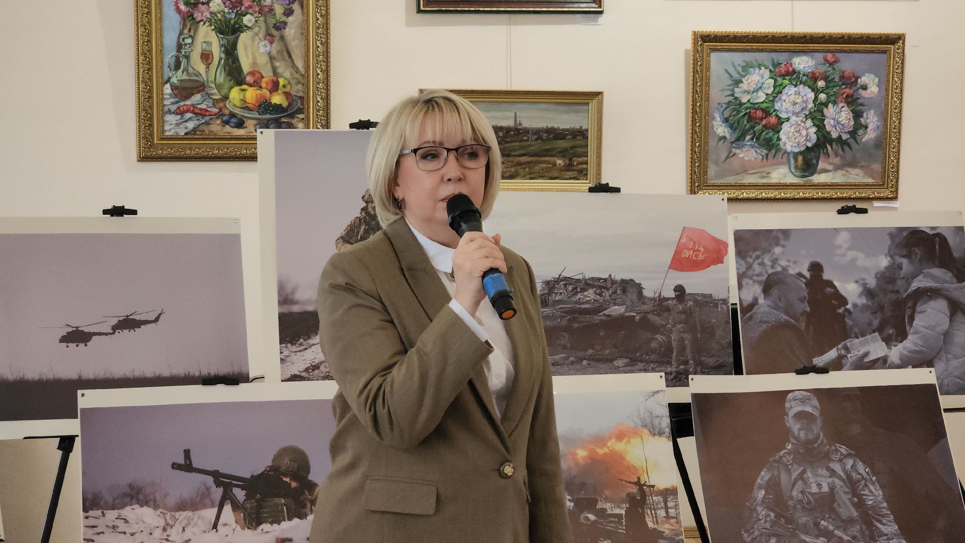 кашира, краеведческий музей, фотовыставка, сво, день защитника отечества, вертикалки,